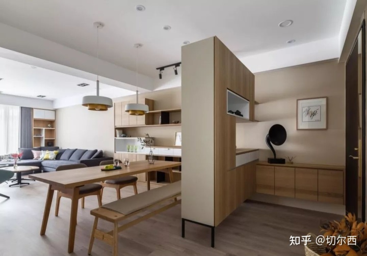 這樣設(shè)計玄關(guān)隔斷，即實用又美觀。