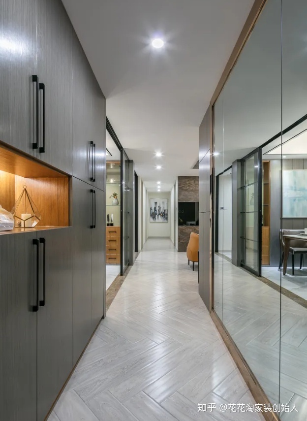 裝修玄關效果圖片大全_玄關裝修效果圖_自助餐廳裝修效果工業(yè)風圖