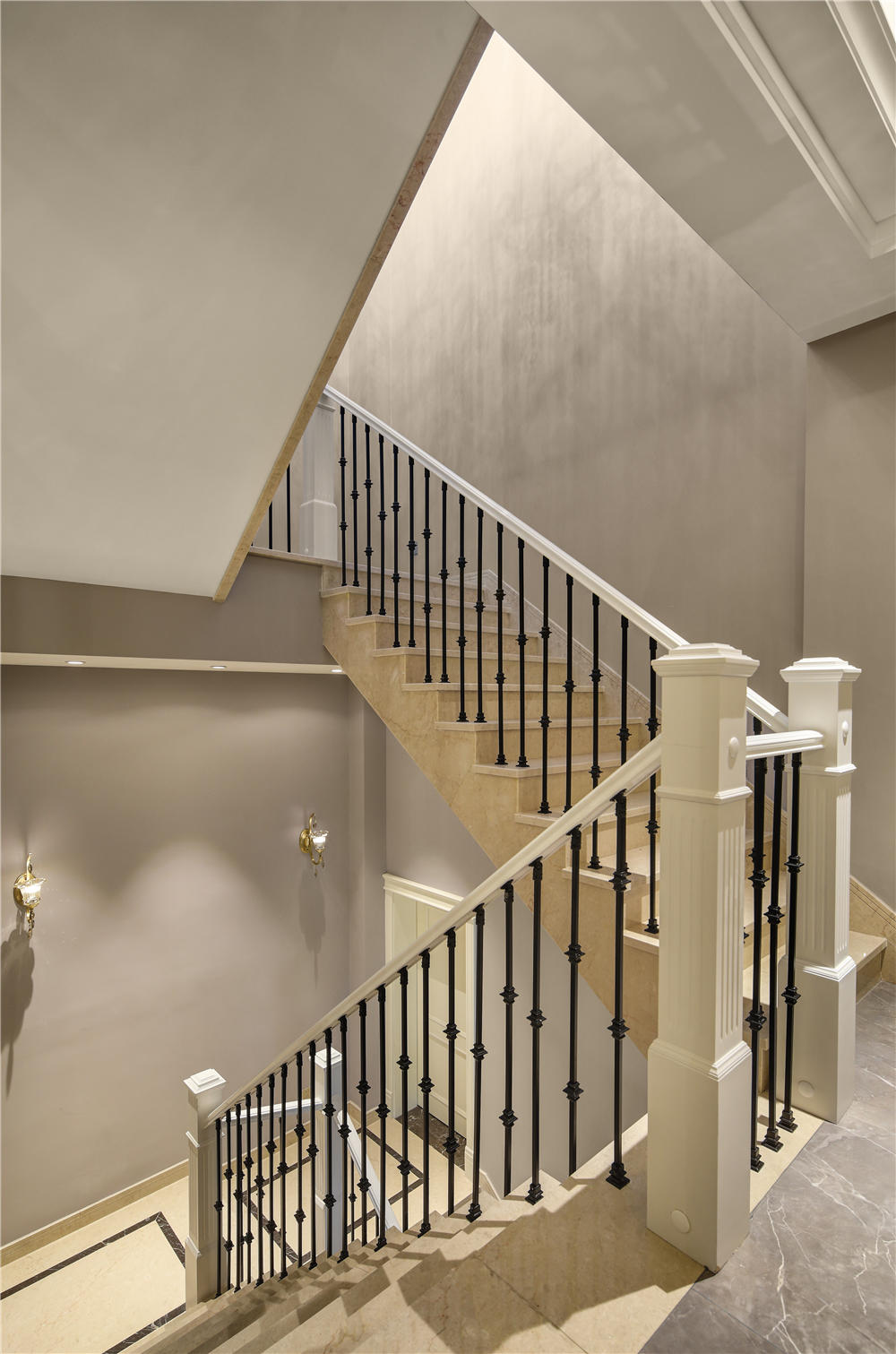 臥室內有樓梯裝修圖片_樓梯裝修_小戶型樓梯裝修圖片