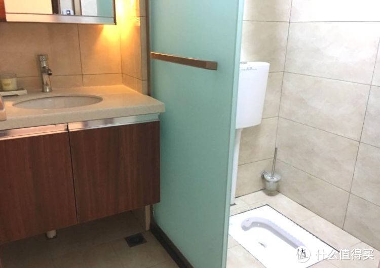 ?買低樓層82㎡新房，花25萬裝修，主要就為了這100㎡豪華大露臺