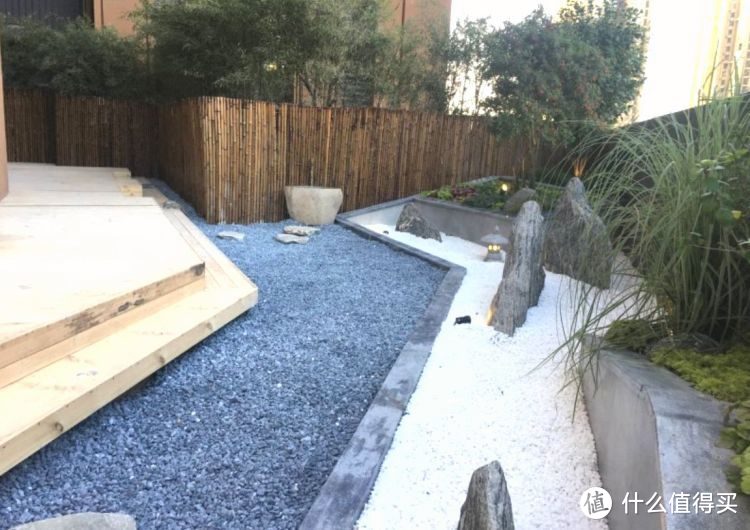 ?買低樓層82㎡新房，花25萬裝修，主要就為了這100㎡豪華大露臺