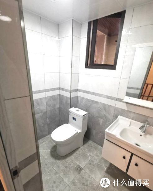 買不起別墅可以看看躍層，128㎡三室兩廳大躍層，堪稱空中別墅