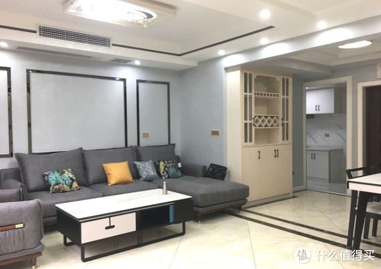 買不起別墅可以看看躍層，128㎡三室兩廳大躍層，堪稱空中別墅