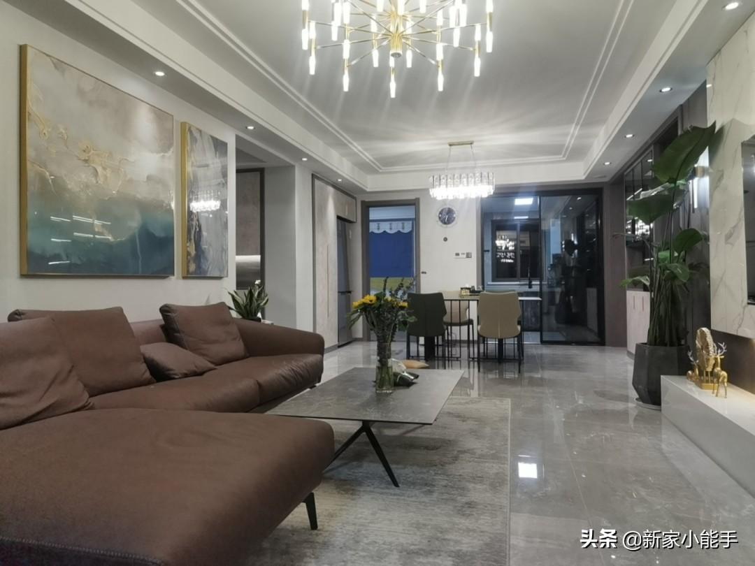 133平新房，裝修花了42萬(wàn)，全屋輕奢又大氣，一家人幸福入住
