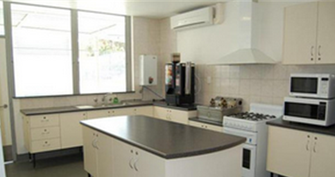 石英石臺(tái)面厚度多少合適 使用石英石有哪些注意事項(xiàng)