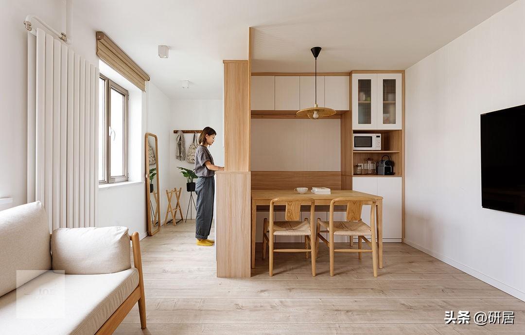 這套小戶型改造太絕了，換入戶門的方向，大量收納，還很溫暖明亮