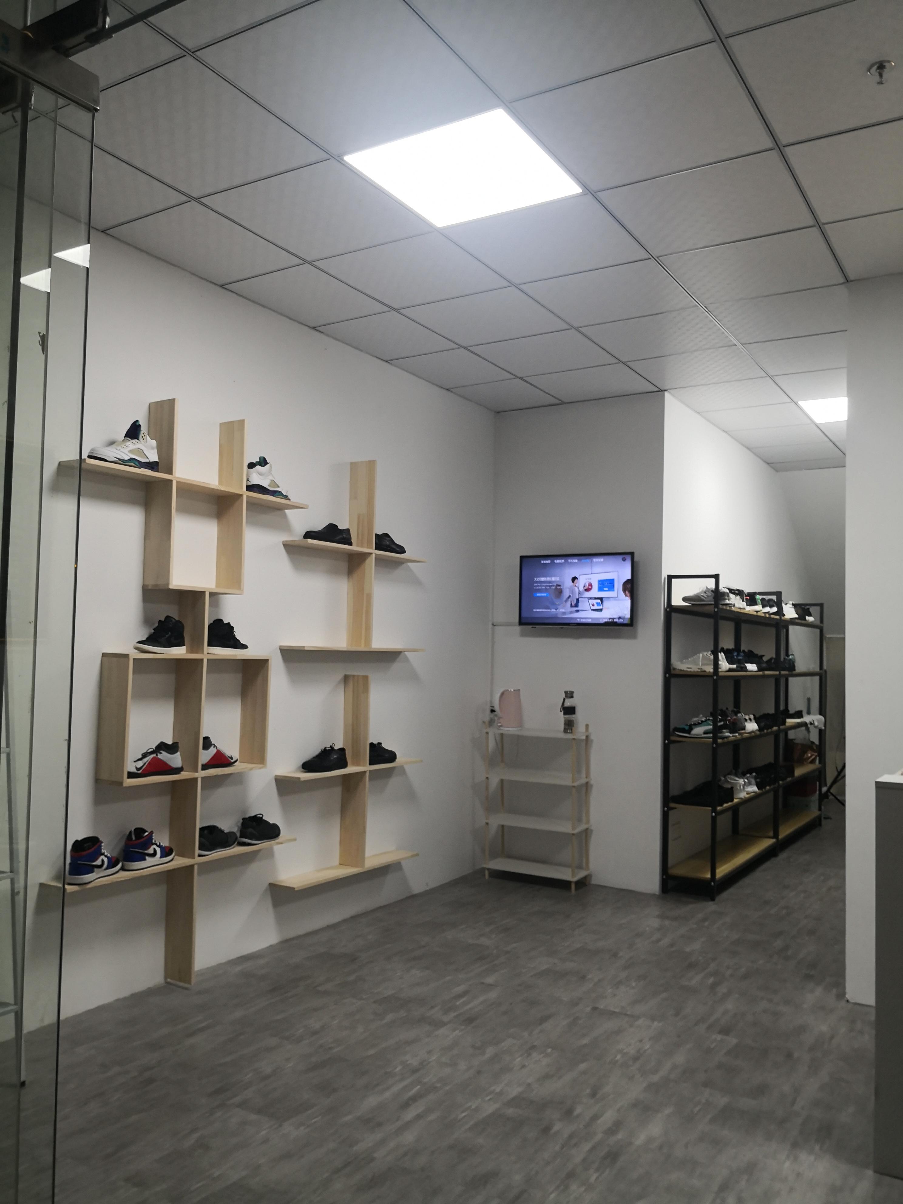 王強(qiáng)開(kāi)一家洗鞋店創(chuàng)業(yè)，通過(guò)互聯(lián)網(wǎng)的裂變模式，成功之路分享