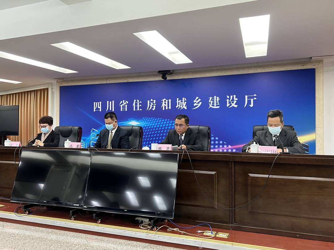 小區(qū)有人野蠻裝修 遛狗不牽繩怎么辦？