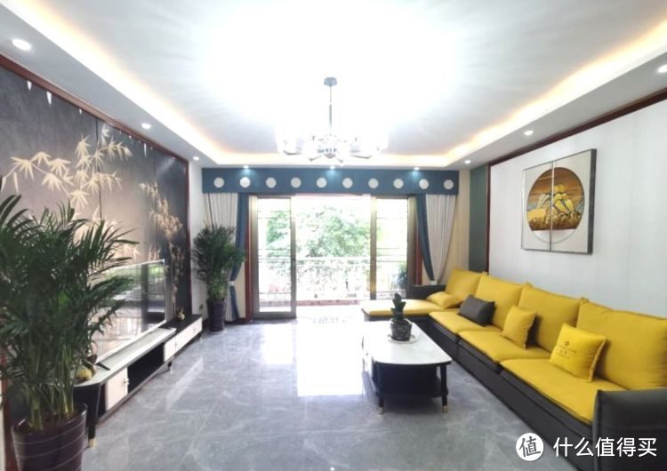 136㎡錯層大四房，優(yōu)雅的新中式裝修，衣柜里面裝廁所，誰見過？