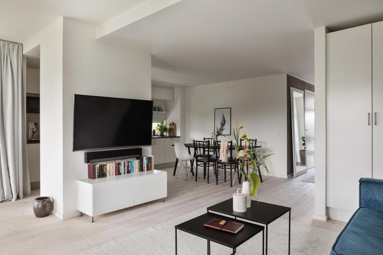 2022年這樣的裝修最吃香！餐廚一體特敞亮，只有80㎡誰信？