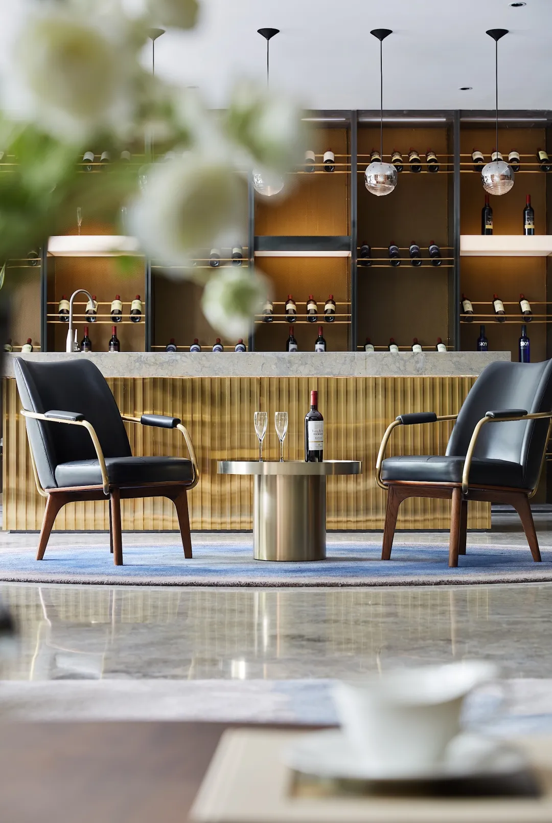 現(xiàn)代時尚裝修效果圖_現(xiàn)代簡歐風格裝修效果_客廳裝修效果現(xiàn)代