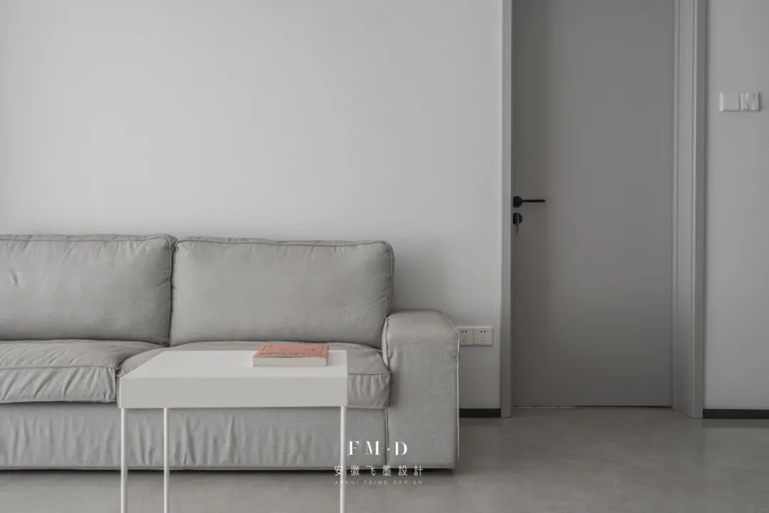 儲(chǔ)物間門裝修效果圖_黑胡桃色門裝修效果圖_裝修門