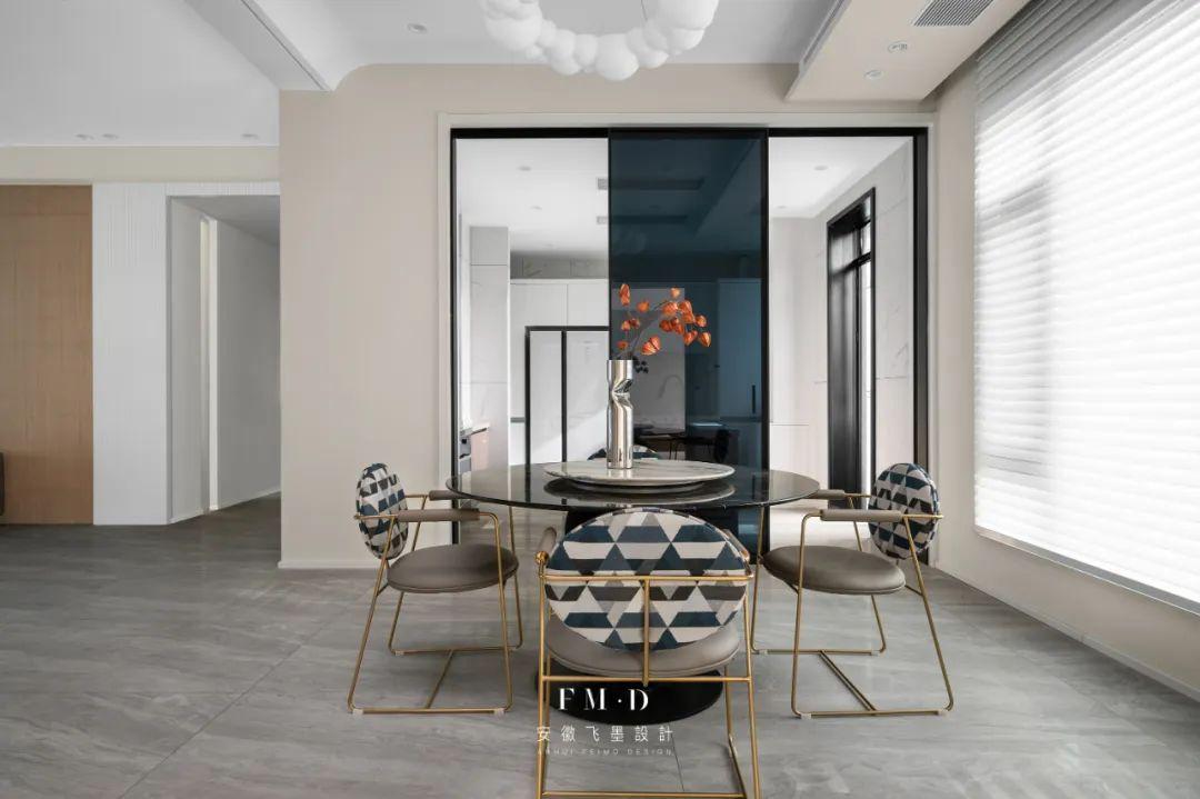 黑胡桃色門裝修效果圖_儲(chǔ)物間門裝修效果圖_裝修門