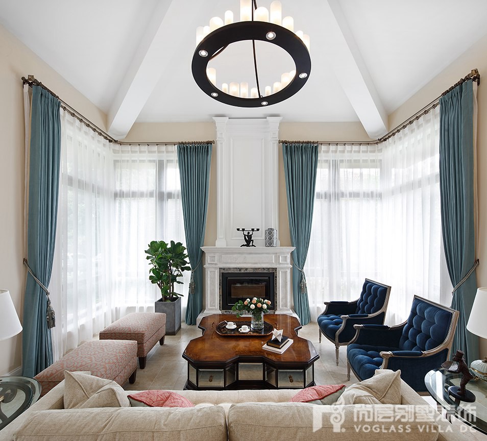 客廳窗簾裝修效果圖一方美墅，處處怡然美式經(jīng)典客廳設(shè)計(jì)圖片賞析