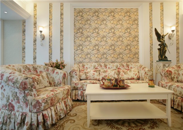 裝修是貼壁紙還是刷漆好？聽聽裝修師傅是怎么說的