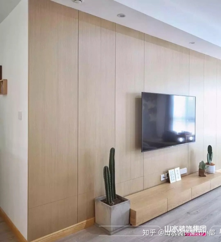 客廳電視墻裝修設(shè)計(jì)_客廳長(zhǎng)度3米6墻上掛多大電視_客廳墻三米六買(mǎi)多大電視