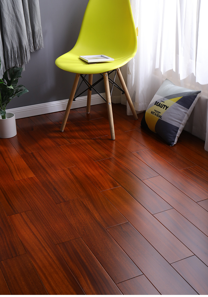 實木地板與復(fù)合地板：一場關(guān)于 “本真” 與 “全能” 的較量